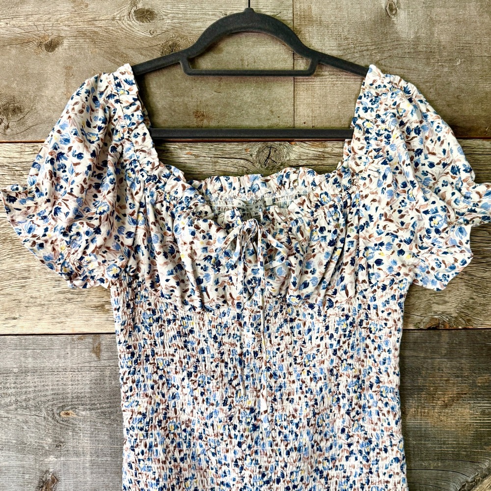 Haute Monde NWT Smocked Ditsy Floral Milkmaid Mini Dress M Blue Coquette Cottage